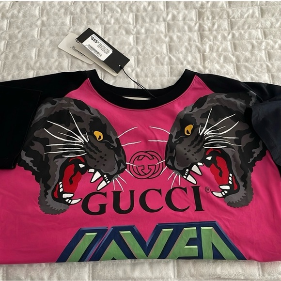 New! Gucci Graphic Loved Hot Pink Tshirt - size small - Picture 3 of 7